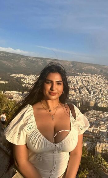 Full leaked Neha page private photo