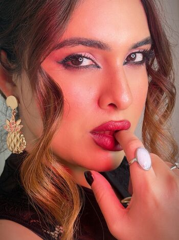 Full leaked Nehhaa malik  page private photo