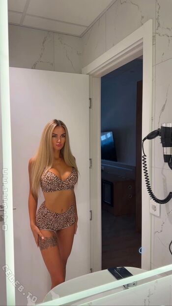 Nelly_nell