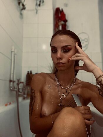 Full leaked Neolinaraho private photo