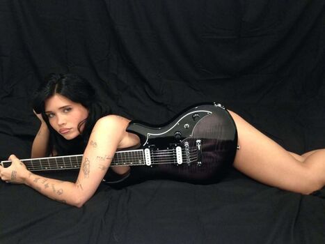 Full leaked Nessa barrett private photo