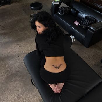 Nessa Barrett