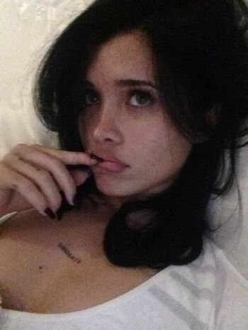 Nessa Barrett