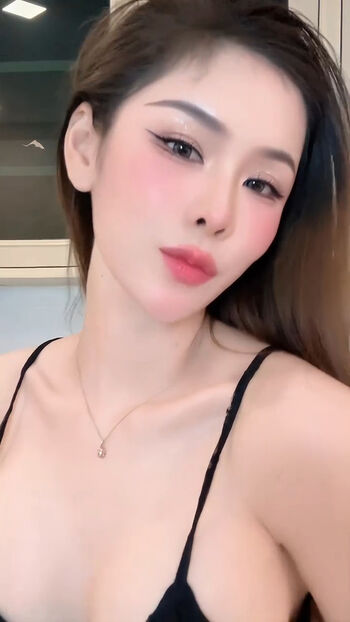 Full leaked Newbam private photo