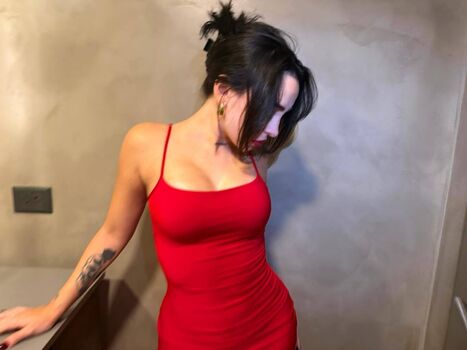 Full leaked Nicki nicole page private photo
