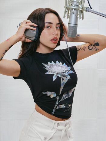 Nicki Nicole