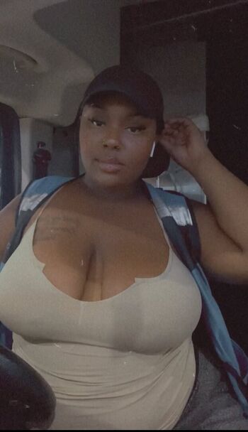 Full leaked Nicki private photo