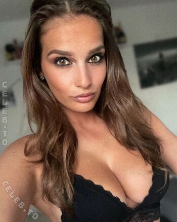 Full leaked Nicol knap private photo