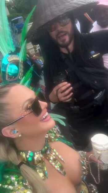 Full leaked Nicole arbour page private photo