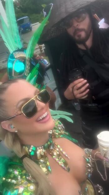 Full leaked Nicole arbour page private photo