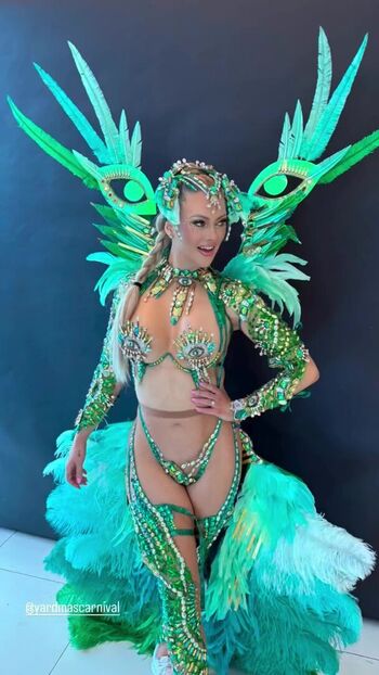 Full leaked Nicole arbour page private photo