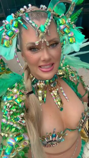 Nicole Arbour