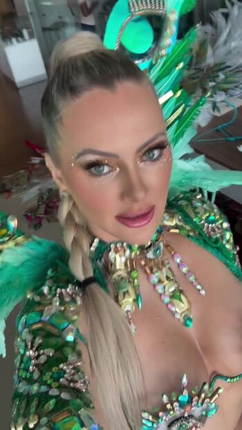 Full leaked Nicole arbour private photo