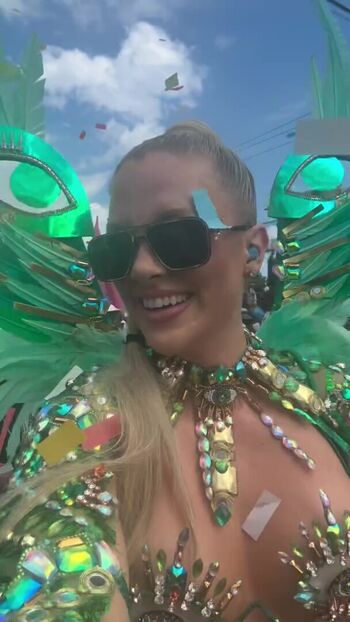 Full leaked Nicole arbour private photo