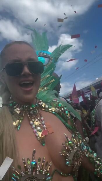 Full leaked Nicole arbour private photo