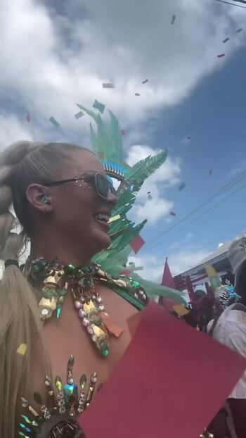 Full leaked Nicole arbour private photo
