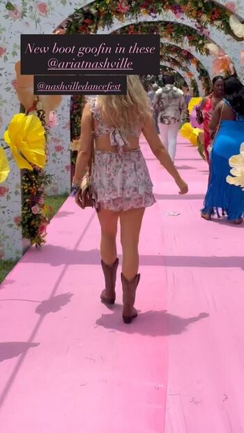 Full leaked Nicole arbour private photo