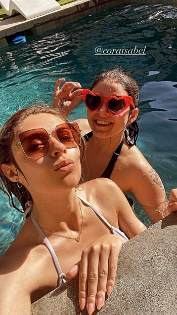 Full leaked Nicole maines private photo