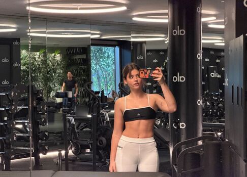 Full leaked Nicole wallace page private photo
