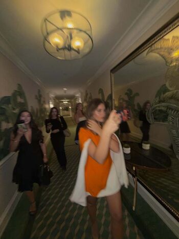 Full leaked Nicole wallace page private photo