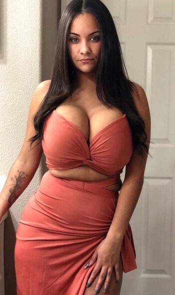 Full leaked Nicolealexis private photo