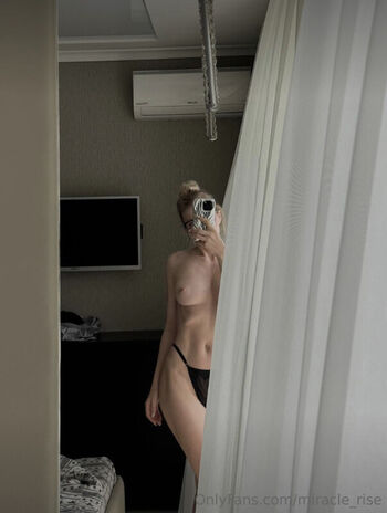 Full leaked Nightlyy private photo