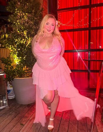 Full leaked Niki peacock private photo