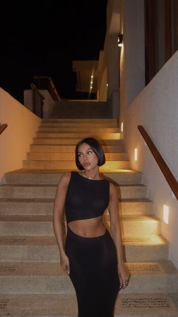 Full leaked Nikki elise private photo