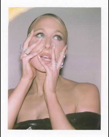 Full leaked Nikki glaser private photo