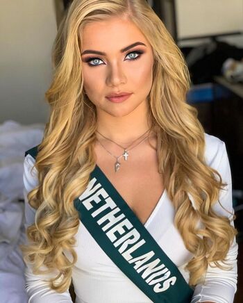Full leaked Nikki prein private photo