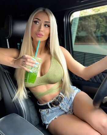 Full leaked Nikki sullivan private photo