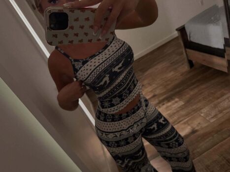 Full leaked Nikkidalessandro private photo