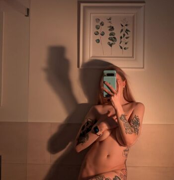 Full leaked Nikkidreams private photo