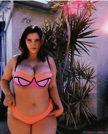 Full leaked Nikkimichay private photo