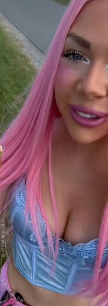 Full leaked Ninabridney private photo
