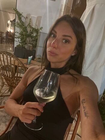 Full leaked Ninamissfit model private photo