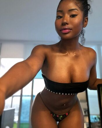Full leaked Ninarari private photo