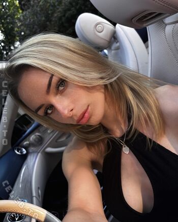Full leaked Ninechenmaus private photo