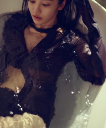 Full leaked Ningning aespa page private photo