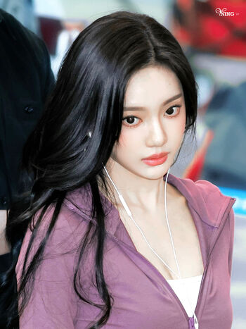 Full leaked Ningning aespa page private photo