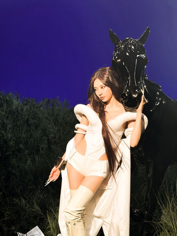 Full leaked Ningning aespa page private photo