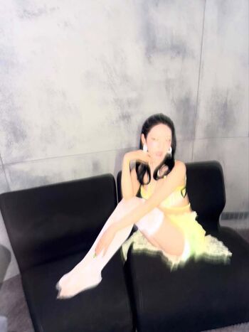Full leaked Ningning aespa page private photo