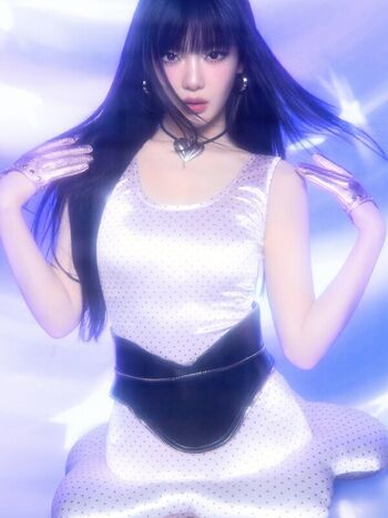 Full leaked Ningning aespa page private photo