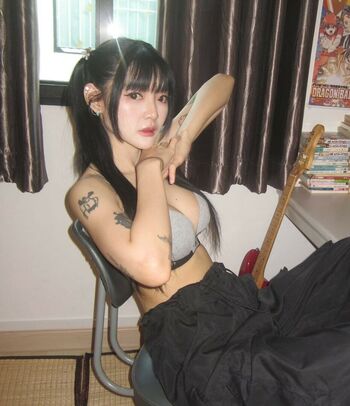 Full leaked Nnewys private photo