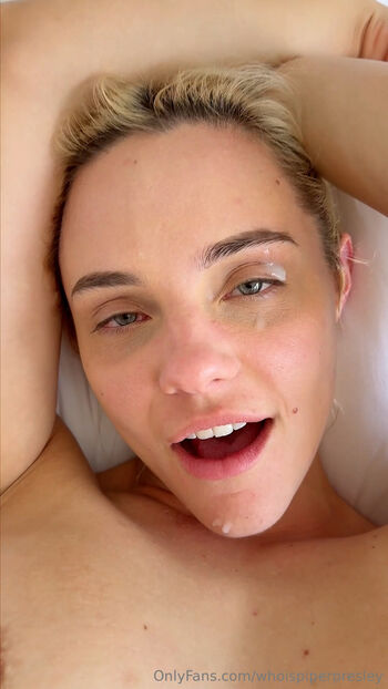 Full leaked No makeup private photo