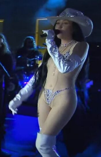 Full leaked Noah cyrus private photo