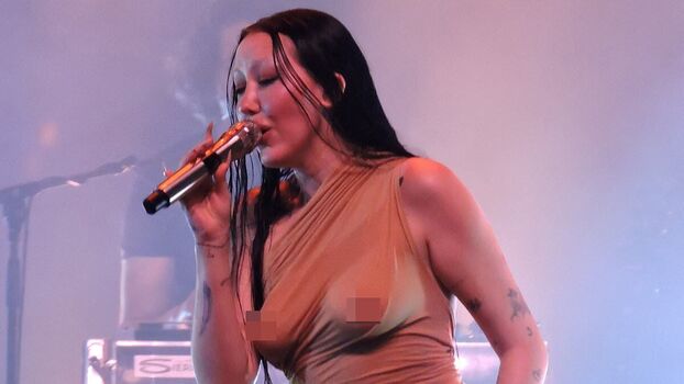 Full leaked Noah cyrus private photo