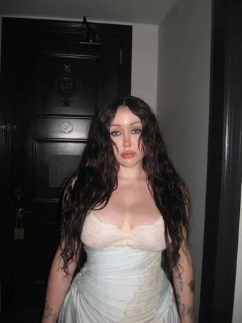 Full leaked Noah cyrus page private photo