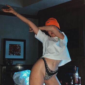 Full leaked Noah cyrus page private photo