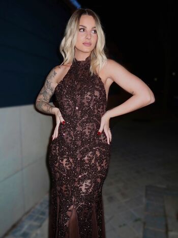 Full leaked Noe page private photo